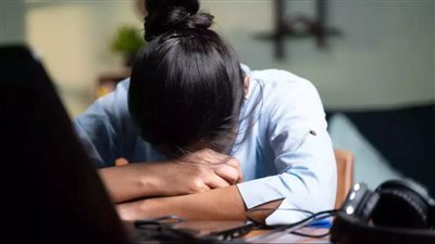  ما هي أسباب شعورك بالنعاس خلال النهار بـ شكل دائم؟