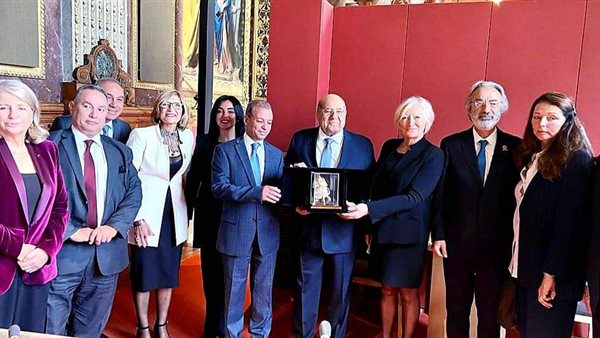 رئيس المجلس الشيوخ