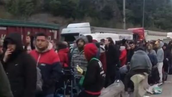 طوابير للروس على