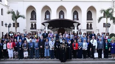 البابا تواضروس يلتقي خدام أسقفية الخدمات وشركاء التنمية | صور 