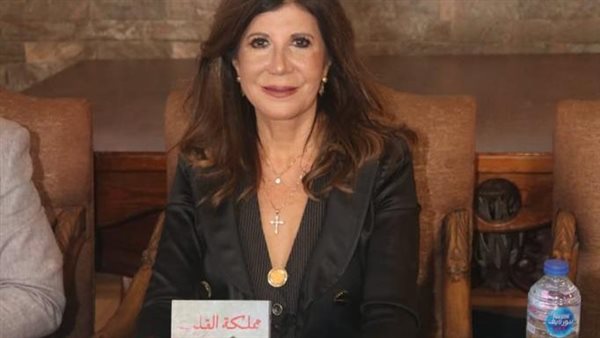 الدكتورة منى ذكي