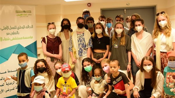 الألمان يلتقطون الصور