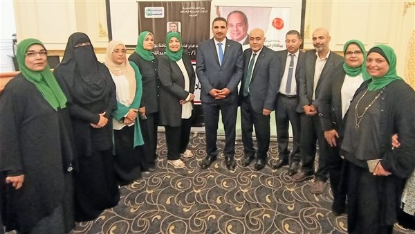 القوى العاملة ببورسعيد