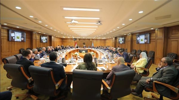 بحث سُبل التعاون