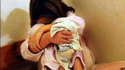 أول تحرك من حماية الطفل في واقعة محاولة هتك عرض طفلة على يد قهوجي بقنا