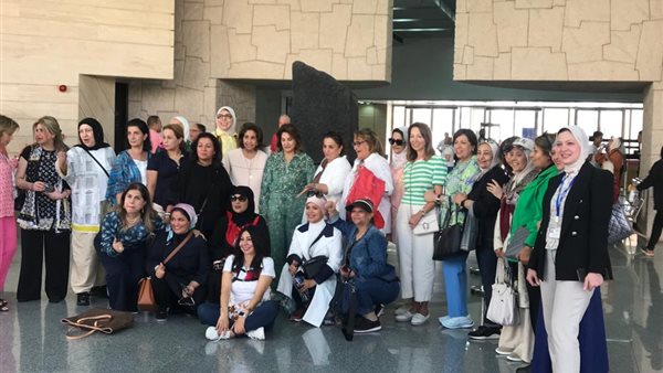 وفد مجلس سيدات الأعمال