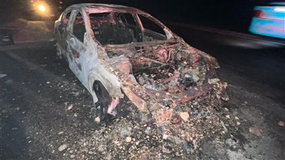 جه يصلحها حرقها | اندلاع النيران بسيارة فولفو S60 بعد ساعات من صيانتها.. وعز العرب يتنصل من المسؤولية ويمتنع عن الرد