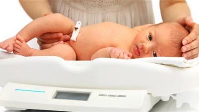 وزن الطفل عند الولادة يشير إلى مشاكل صحية | دراسة