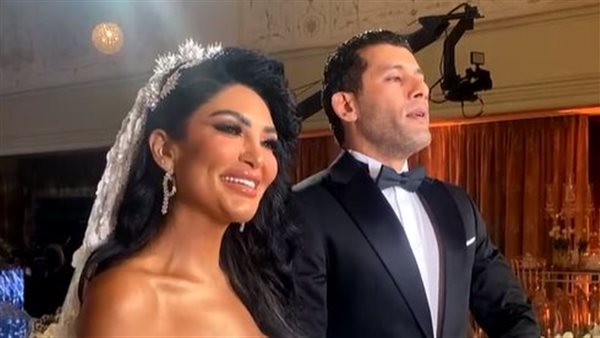 سالي عبد السلام وزوجها