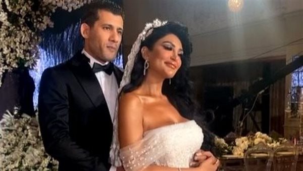 سالي عبد السلام وزوجها