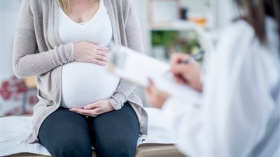 خبراء يحذرون: الأجنة المجمدة قد تسبب إصابة بمرض خطير خلال الحمل