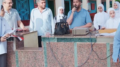 محافظ كفر الشيخ ينعى معلم الرياضيات عقب وفاته في طابور المدرسة