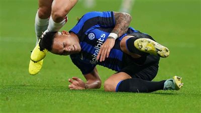 إصابة لاوتارو مارتينيز وشكوك حول مشاركته أمام برشلونة بدوري الأبطال