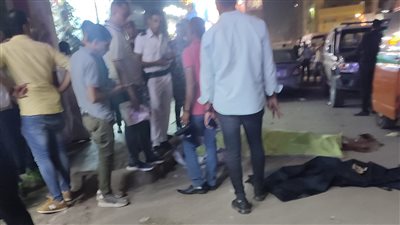 أجنبي الجنسية ويعاني من مرض نفسي.. تفاصيل مصرع شخص سقط من الطابق الخامس بفيصل | صور