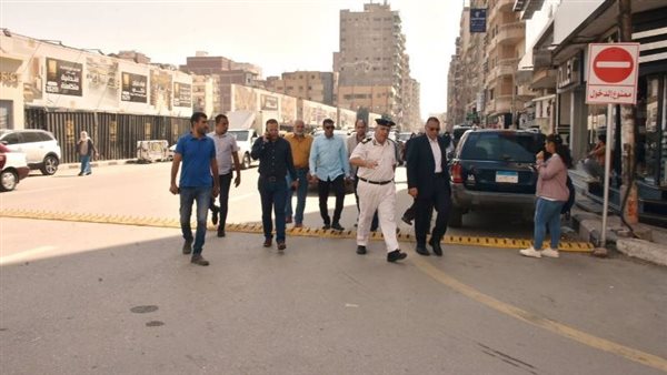 محافظ الشرقية خلال