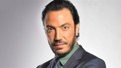 طارق لطفي يعلن موعد عزاء والدته 