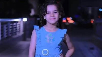 والد منة ضحية السقوط من طابق مدرسة بالعجوزة: بنتي ماتت بفعل فاعل | فيديو