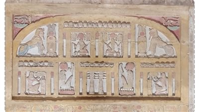 قبل وبعد الترميم.. شاهد السجل العلوي من مقصورة آمون رع بمعبد الملك سيتي الأول بـ أبيدوس | صورة