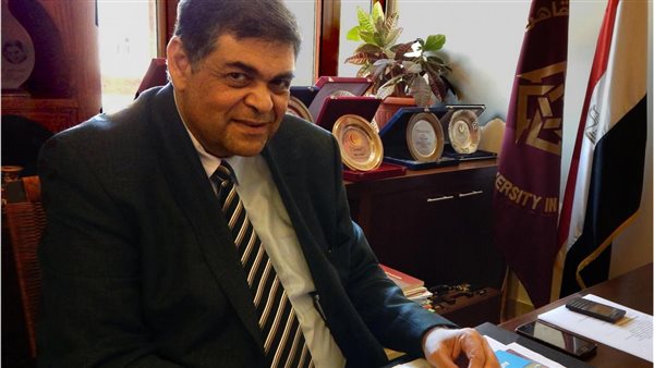 الدكتور أشرف حاتم