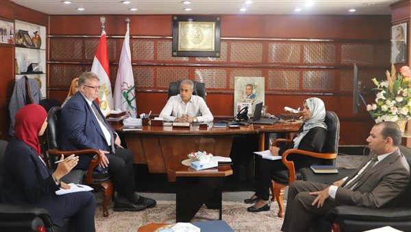 وزير القوى العاملة