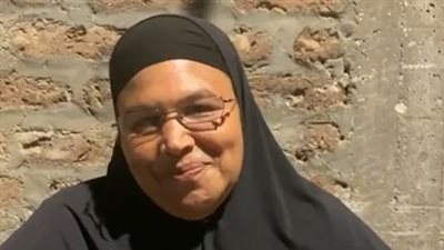 الحاجة رضا تعود لأسرتها ببني سويف بعد مرور 45 عاما من البحث: ما كنتش مصدقة وأنا بكلمهم | بث مباشر 