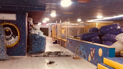 مستأجر محل رفاعة بالدقي يواصل تشطيبه دون ترخيص تجاري في تحدٍّ صارخ للحي والقانون