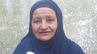 سيدة تعثر على ابنتها بعد تغيبها لمدة 45 عامًا ببني سويف: السوشيال ميديا رجعتها لينا.. والدجالين خربوا بيتي | بث مباشر 