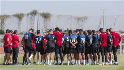 الأهلي يختتم تدريباته قبل السفر إلى تونس لمواجهة الاتحاد المنستيري