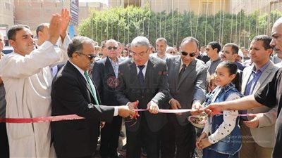 محافظ المنيا يتفقد عددا من المشروعات والقطاعات الخدمية بمركز أبوقرقاص