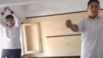 بسبب واقعة الرقص داخل الفصل.. استبعاد مدير مدرسة وفصل الطلاب 15 يومًا بالدقهلية | بث مباشر 