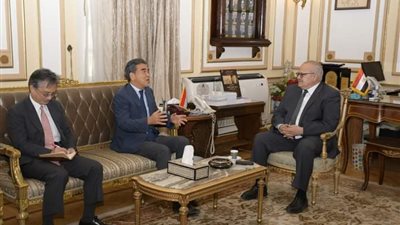 الخشت يستقبل رئيس جامعة هيروشيما وسفير اليابان بمصر | صور