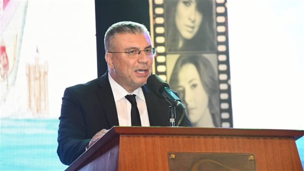 الإعلامي عمرو الليثي