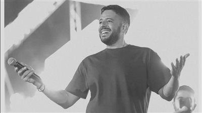 محمد حماقي يتألق في حفله بالإسكندرية بحضور كامل العدد | صور