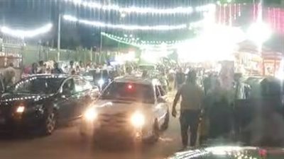 إقبال كبير للمواطنين على مسجد السيدة زينب للاحتفال بالمولد النبوي الشريف | بث مباشر