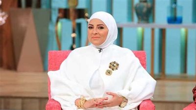 دعاء فاروق عن مسلسل أزمة منتصف العمر: انتهى والستاير السودا نزلت.. أحداثه كحلي