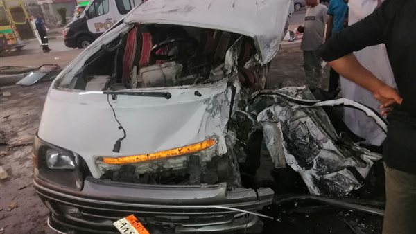 حادث تصادم سيارتين