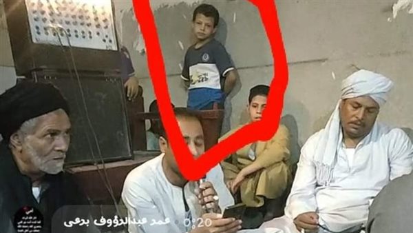 فيسبوك يعيد طفل لأسرته