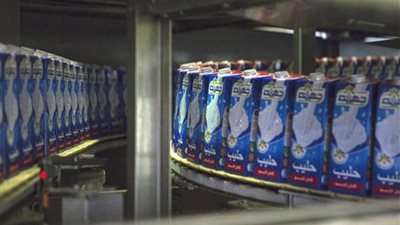 للمرة الثانية.. 2.5 جنيه زيادة في أسعار عبوات لبن جهينة بالأسواق 