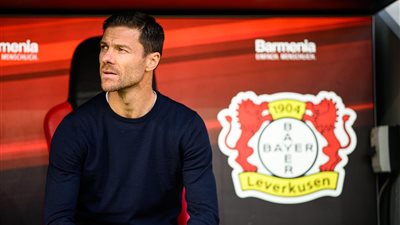 المهمة الأولى لـ ألونسو.. باير ليفركوزن يضرب شالكة برباعية في الدوري الألماني