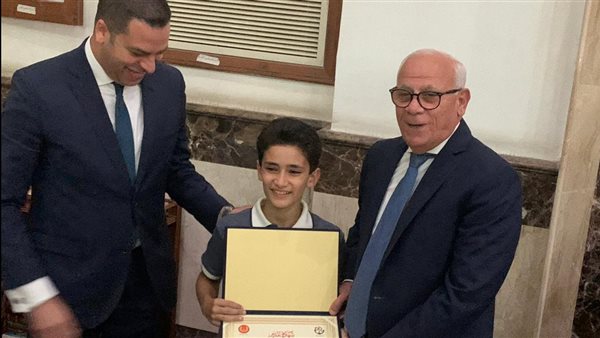 محافظ بورسعيد يُكرم