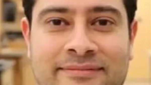 الدكتور أحمد عثمان