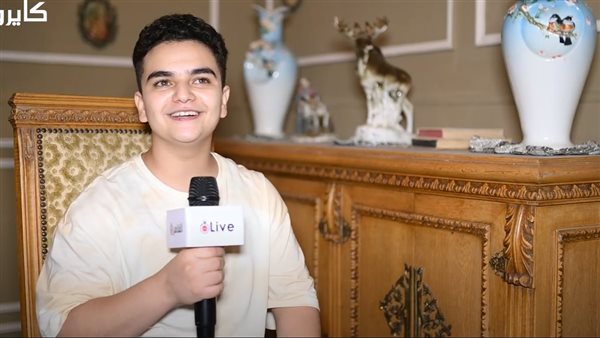 الفنان الشاب مؤمن