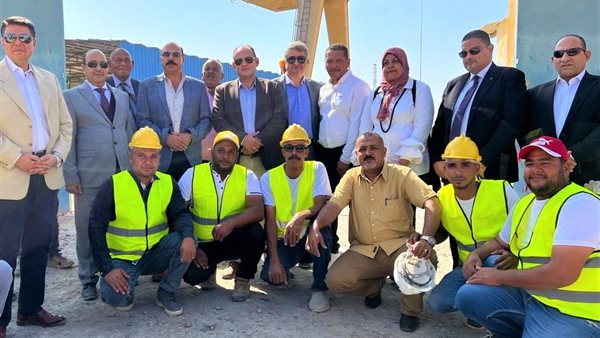  وزير التجارة والصناعة