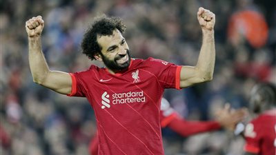 بـ هاتريك.. محمد صلاح يحقق رقمًا قياسيًا جديدًا بفوزه على فريق رينجرز | بث مباشر 