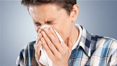 طرق طبيعية للتخلص من البلغم والسعال.. تعرف عليها 