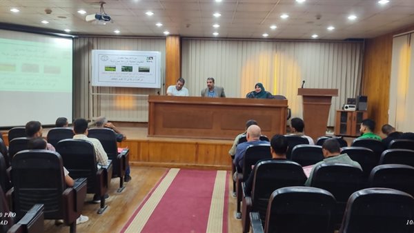 جانب من الدورة 