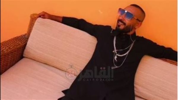 شاب الزاوية الحمراء