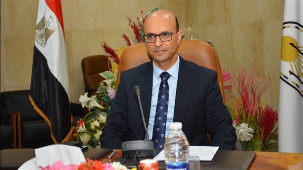 رئيس جامعة أسيوط