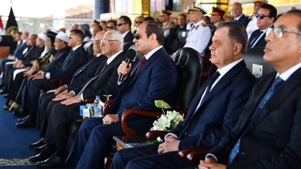 الرئيس السيسي يشهد