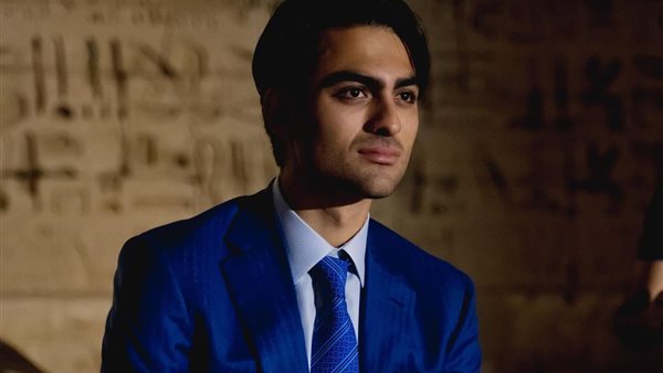 نجم الغناء الإيطالي